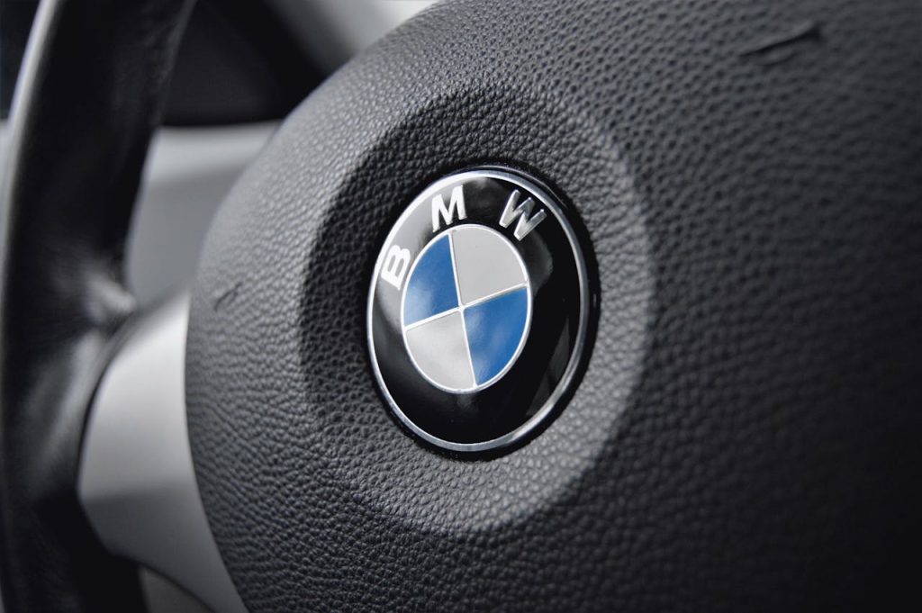 Black and Gray Bmw Steering Wheel